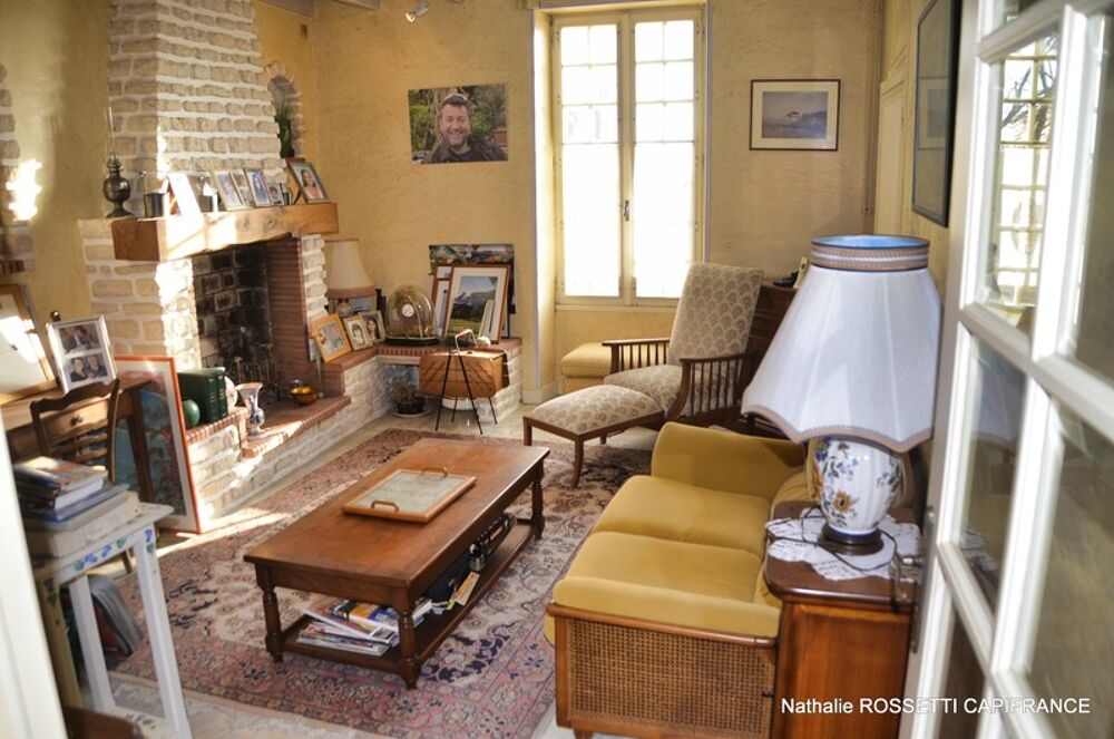 Vente Maison Maison à vendre  SURGERES même (17) 160 m² habitable-terrain de 712 m² Surgeres