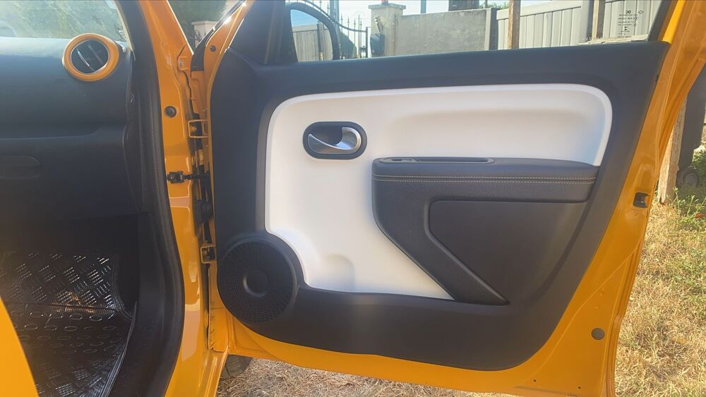 Twingo 1.0 SCe 75 Intens 2020 occasion 77160 La Chapelle Saint Sulpice