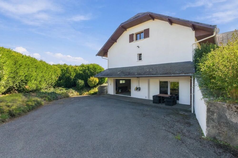 Maison de 7 pièces de 183 m² à La Balme-de-Sillingy