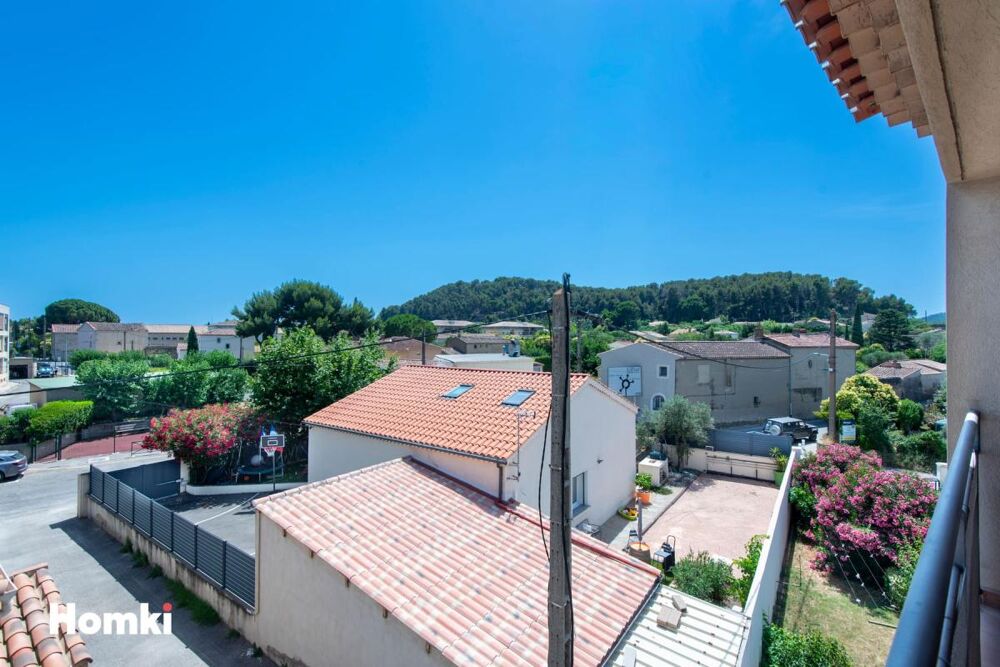 T2 dernier étage avec terrasse, parking et vue dégagée - Saint Chamas