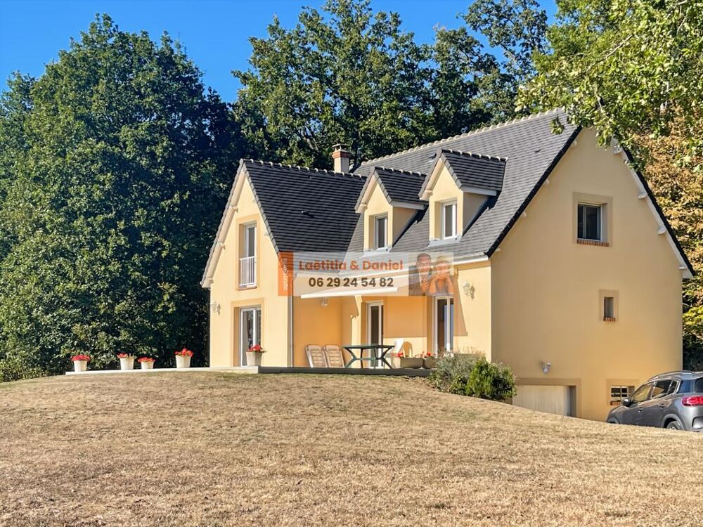 Vente Maison À 3 minutes de Verneuil-sur-Avre, cette maison de 140 m² vous séduira par ses beaux volumes, son terrain clos et arboré de 2 500 Verneuil sur avre