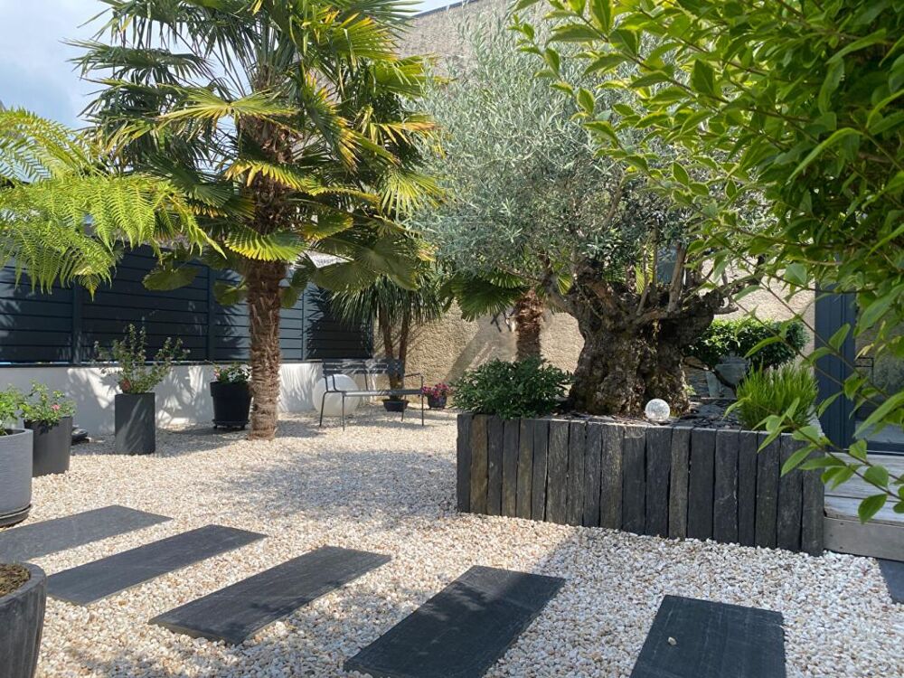Maison 6 pièces 143 m² · à Vannes · 143 m² · 492 000 €