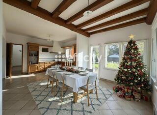  Maison � vendre 8 pi�ces 180 m�