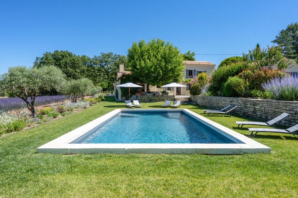 Bastide à vendre composée de 4 suites, 1 annexe avec piscine sur terrain attenant de près d'un hectare OPPEDE (84)