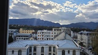  Appartement à vendre 5 pièces 145 m²