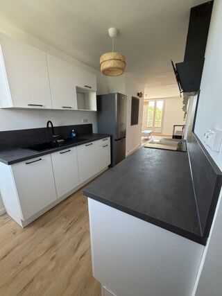  Appartement à louer 2 pièces 60 m²