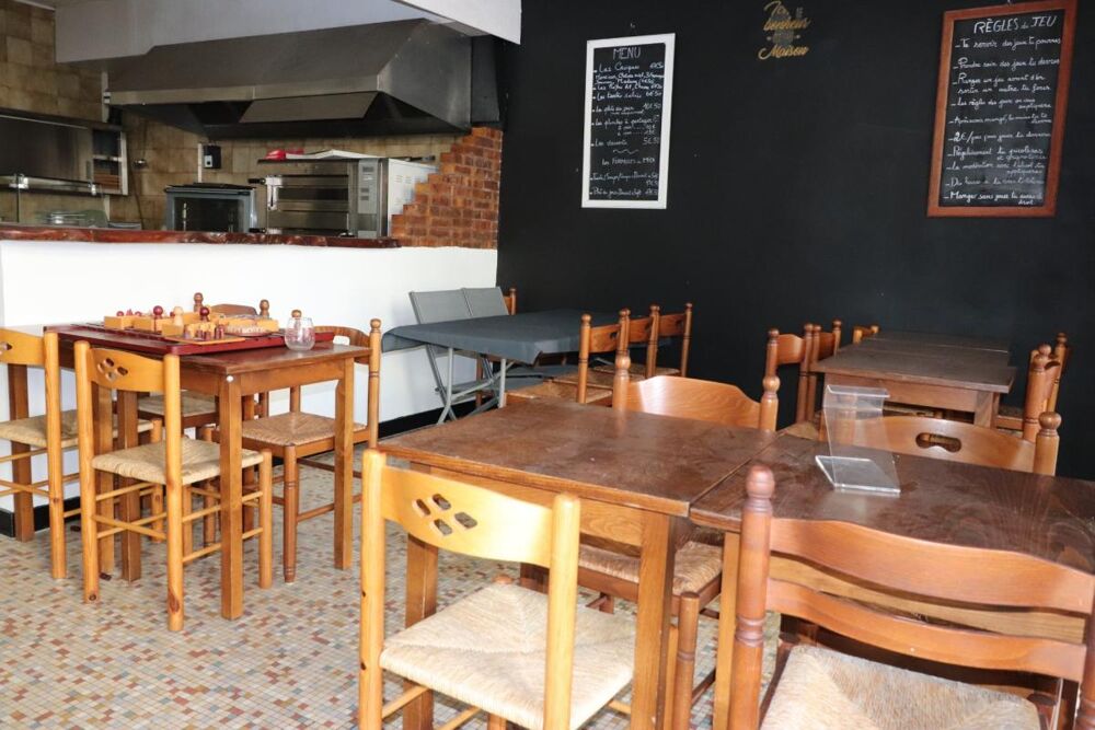   LOCAUX 158M² DE RESTAURANT PROXIMITE MARCHE DES HALLES DE ROCHEFORT 17300 Rochefort