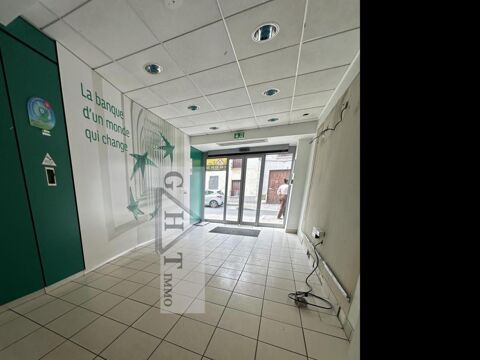 Local commercial 240 m&sup2; 3500 94380 Bonneuil sur marne