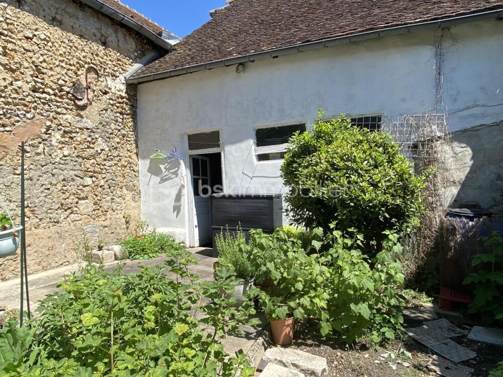 Maison de Ville dans Villeneuve-Sur-Yonne