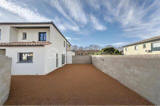  Villa  vendre 4 pices 120 m