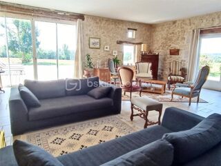  Propri�t�/ch�teau � vendre 14 pi�ces 554 m�