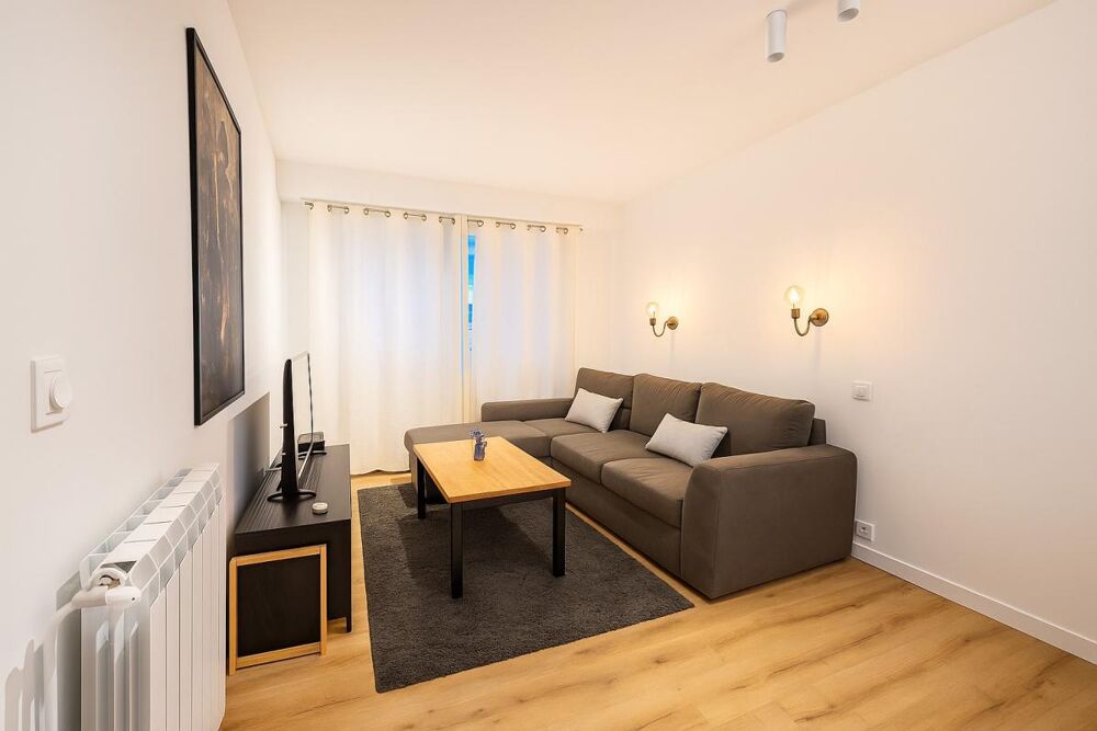 Appartement T2 entièrement rénové et meublé Hyper centre de Pau