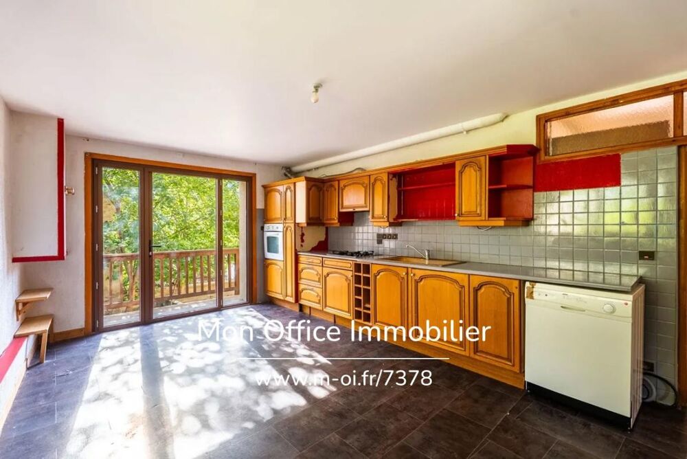 à vendre  Maison Val-des-Prés (05100)