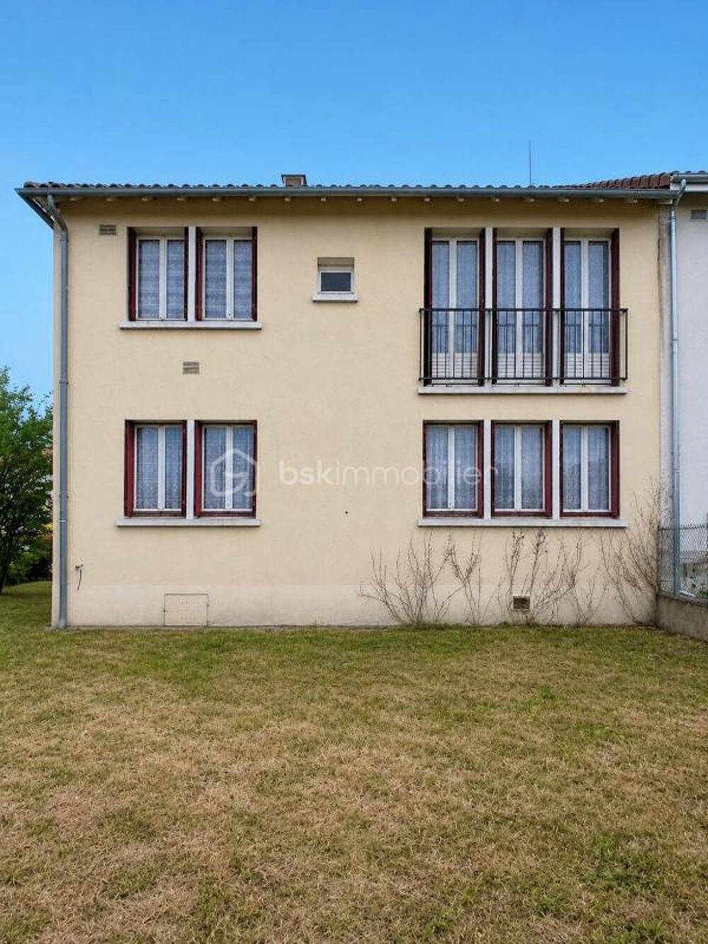 Maison 3 chambres avec jardin  Une belle opportunité à Bellac