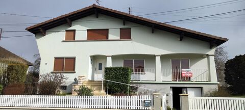   Maison 140m² comprenant 7 pièces Maison - 7 pièce(s) - 140 m²