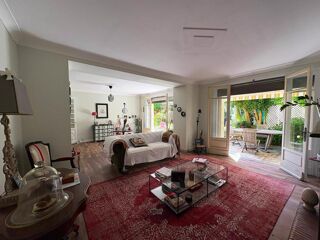  Maison � vendre 10 pi�ces 334 m�