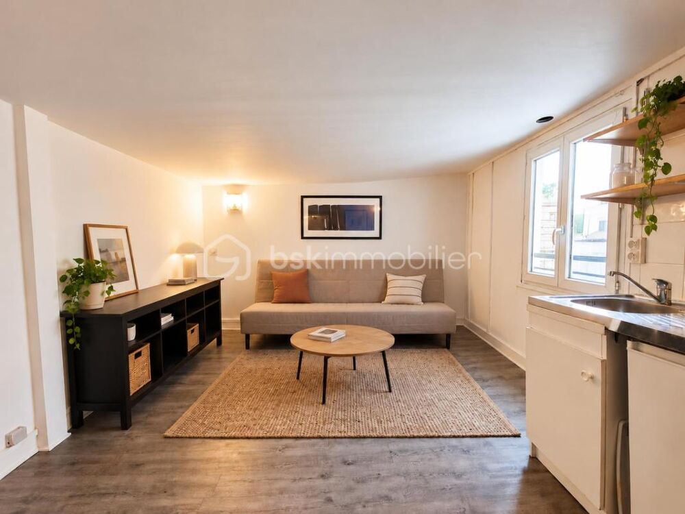 Vente Appartement PARIS 18? – Studio au calme sur cour au 6ième et dernier étage avec potentiel d'agrandissement Paris 18