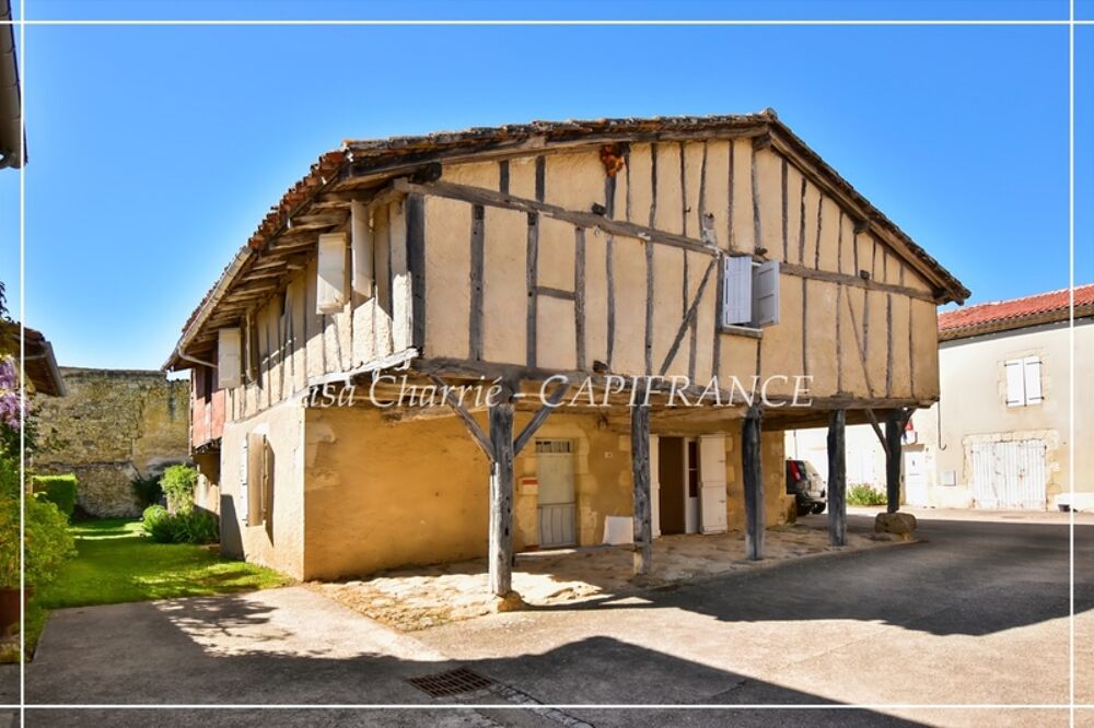 Maison à vendre 5 pièces proche de VIC FEZENSAC (32) 5 pièces de 100 m2 habitables avec 318 m2 de terrain divisé en 3 parcelles