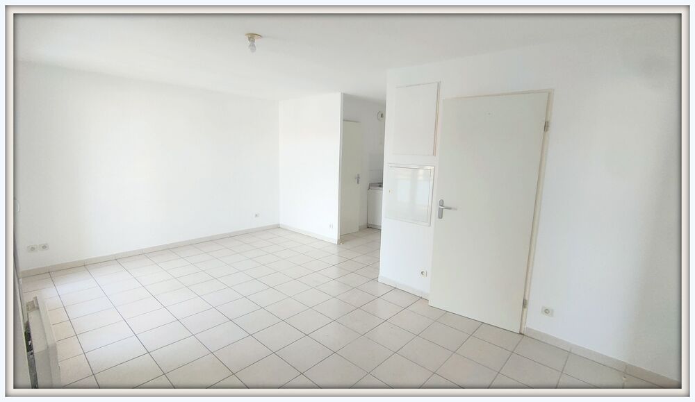 Vente Appartement Nîmes – T2 lumineux avec terrasse et parking privatif – Entièrement repeint ! Nimes