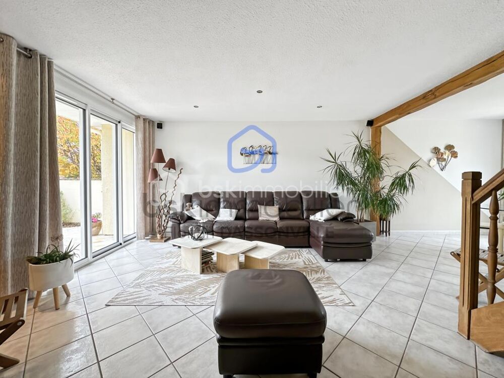 Maison PLAIN-PIED 120 m2 - 4 chambres - Terrain 586 m2 - Garage double
