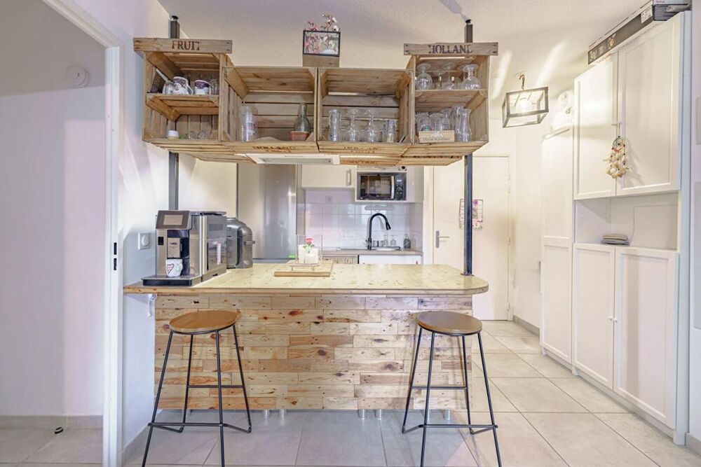Appartement Le Castellet 2 pièce(s) en rez de jardin 41.85 m2 avec parking en sous sol