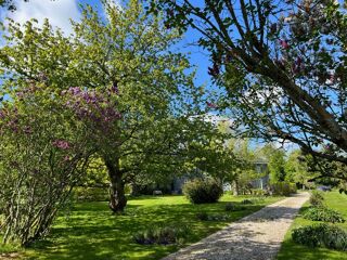 Propriété/château à vendre 12 pièces 360 m²