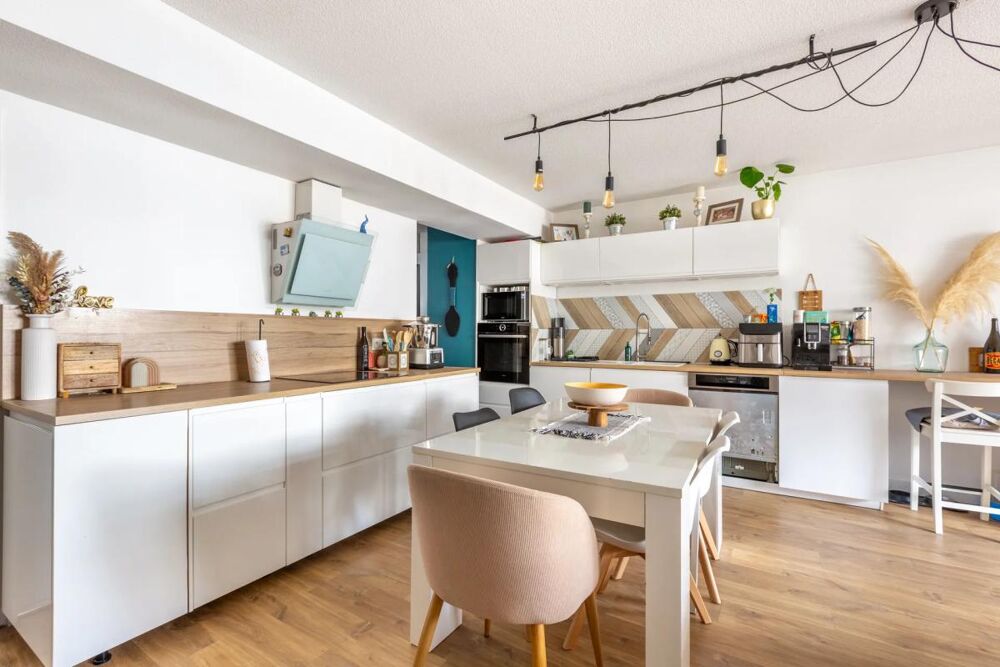 Appartement de 4 pièces de 86 m² avec garage à Villeurbanne