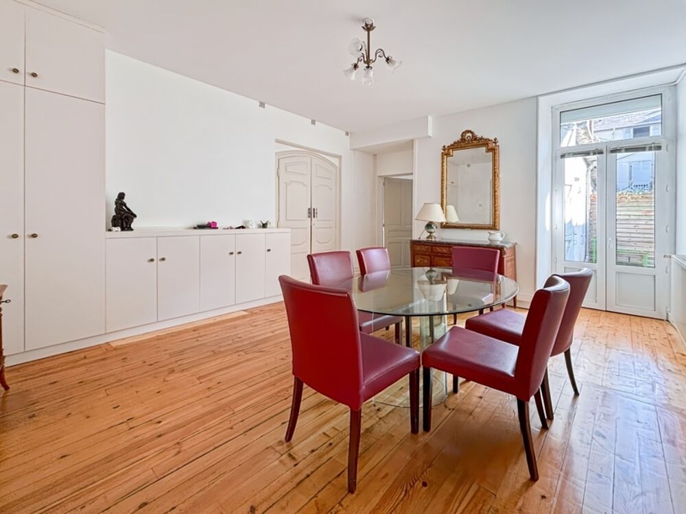 Superbe Appartement Haussmannien Rénové en Plein Coeur de Tarbes