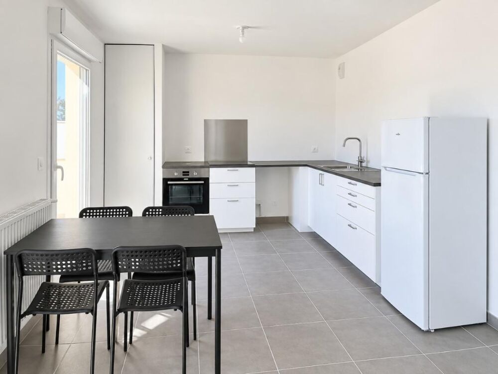 Location Appartement Studio neuf meublé avec terrasse et garage à ORANGE Orange