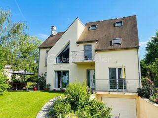  Maison  vendre 8 pices 210 m