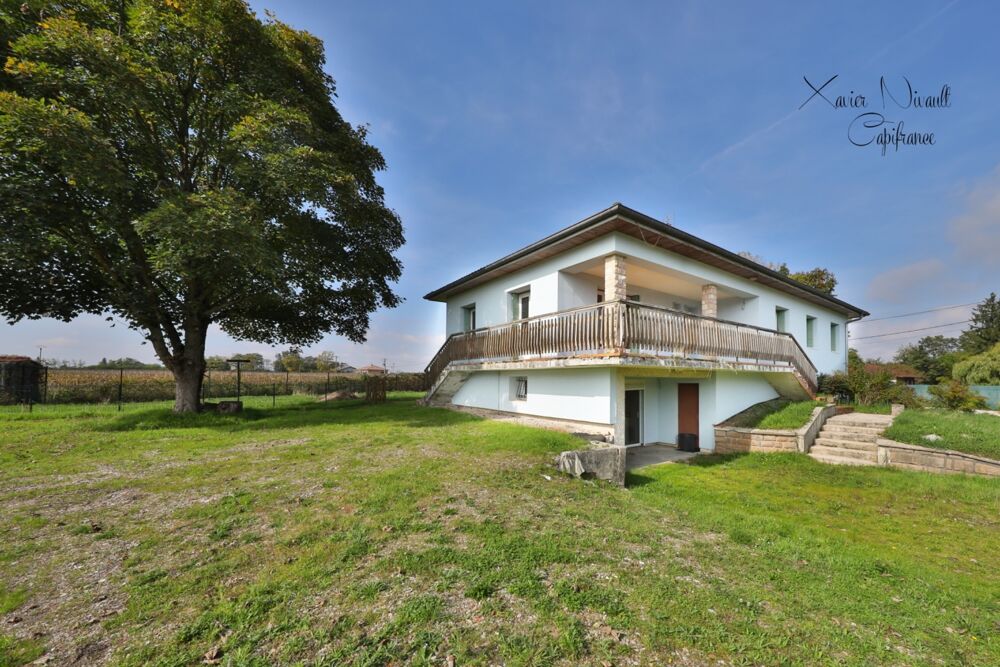 Maison 6 pièces 114 m² · à Montrevel en Bresse · 114 m² · 189 000 €