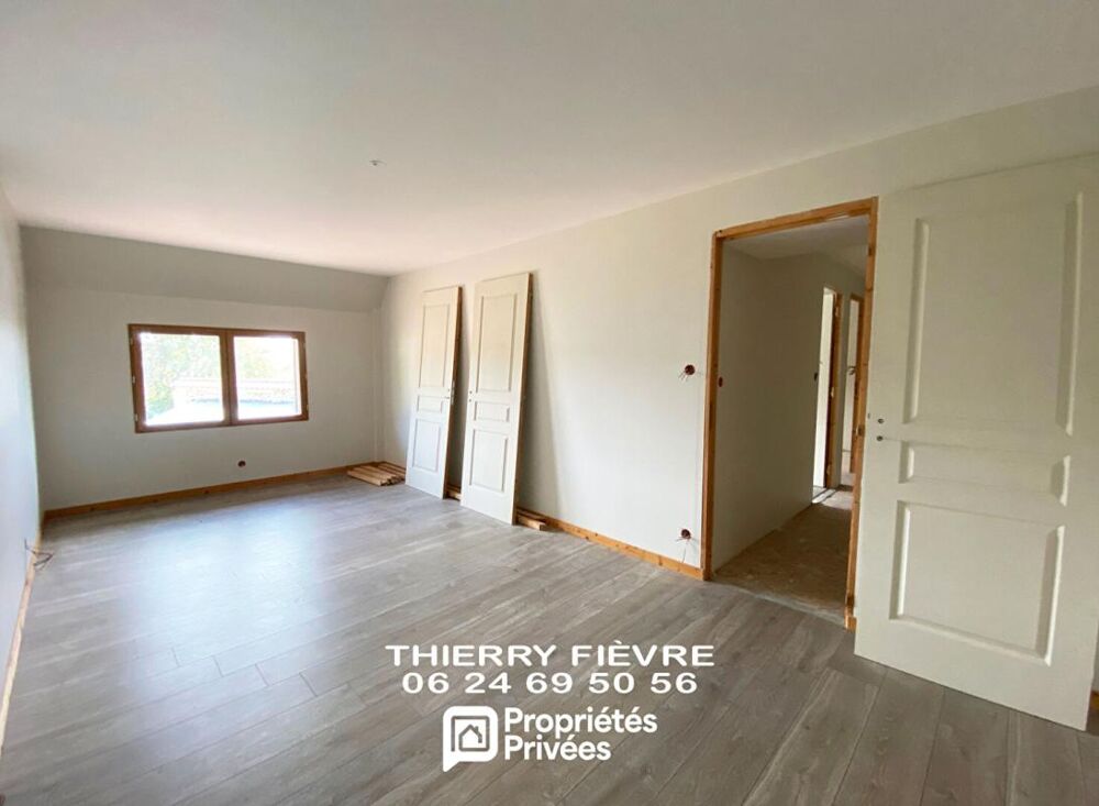 Vente Maison A VENDRE CURÇAY SUR DIVE - ENSEMBLE IMMOBILIER  RÉNOVÉ ET À RÉNOVER SUR 1500 M2  DE TERRAIN Curcay sur dive
