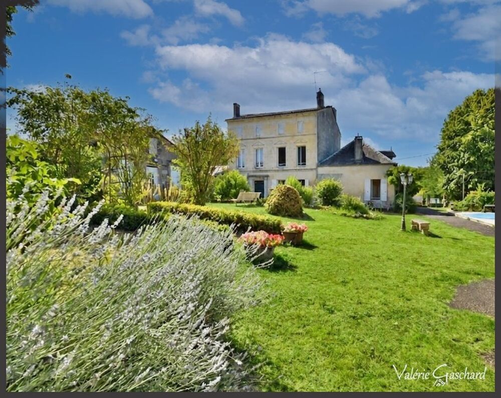Maison 8 pièces 250 m² à Saint Antoine sur L Isle