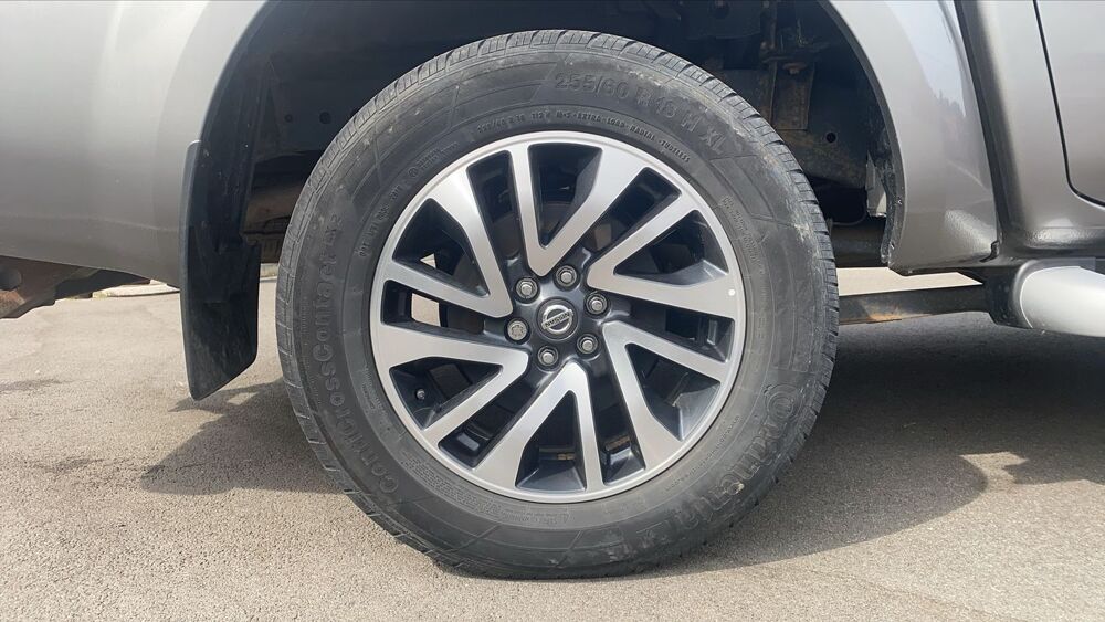 Navara NP300 2.3 dCi 190 4WD BVA Double Cabine Tekna+ 2019 occasion 59870 Vred