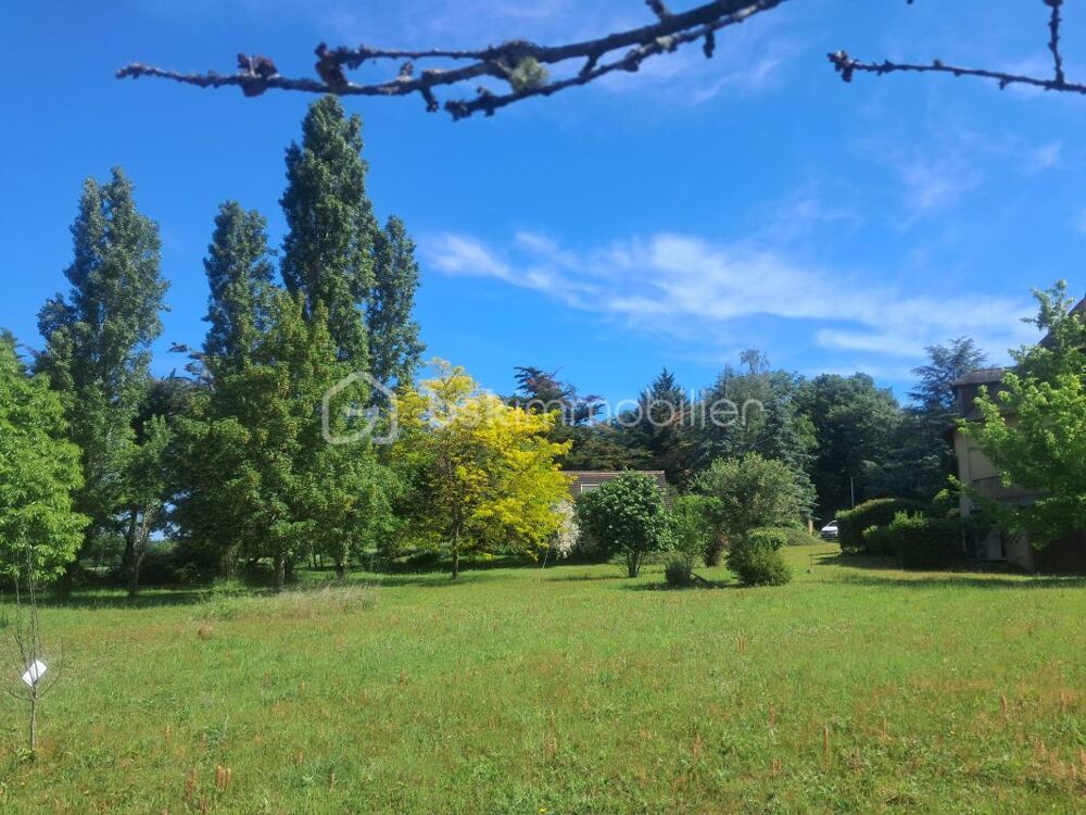 Maison atypique ronde dans un écrin de verdure en Vallée de la Vienne