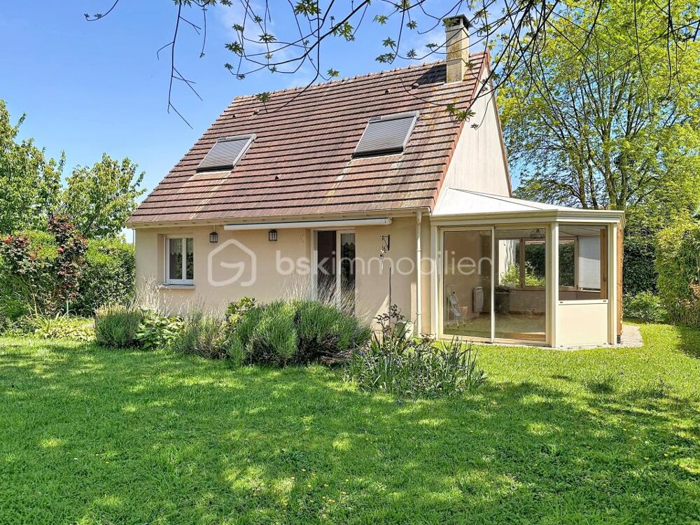 Vente Maison Maison de 5 pièces sur la commune d'Escoville Escoville