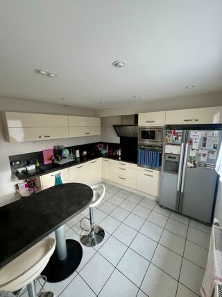  Maison  vendre 8 pices 143 m