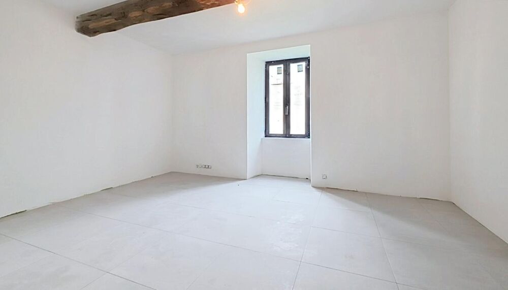 Propriété avec gîte et dépendances