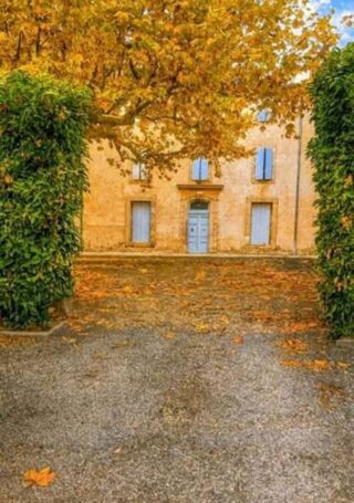  Maison à louer 10 pièces 338 m²