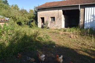  Remise / Grange à vendre 2 pièces 150 m²