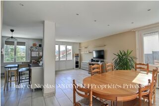 Vente Maison Maison  6 pièce(s) 107 m2 avec SOUS SOL, 4 CHAMBRES, GARAGE et JARDIN Unieux