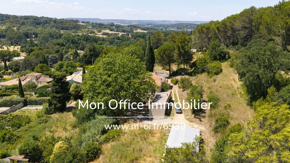 Référence : 6939-PAN - Maison 7 pièces de 231 m² sur un terrain de 10 500 m² avec piscine et dépendances