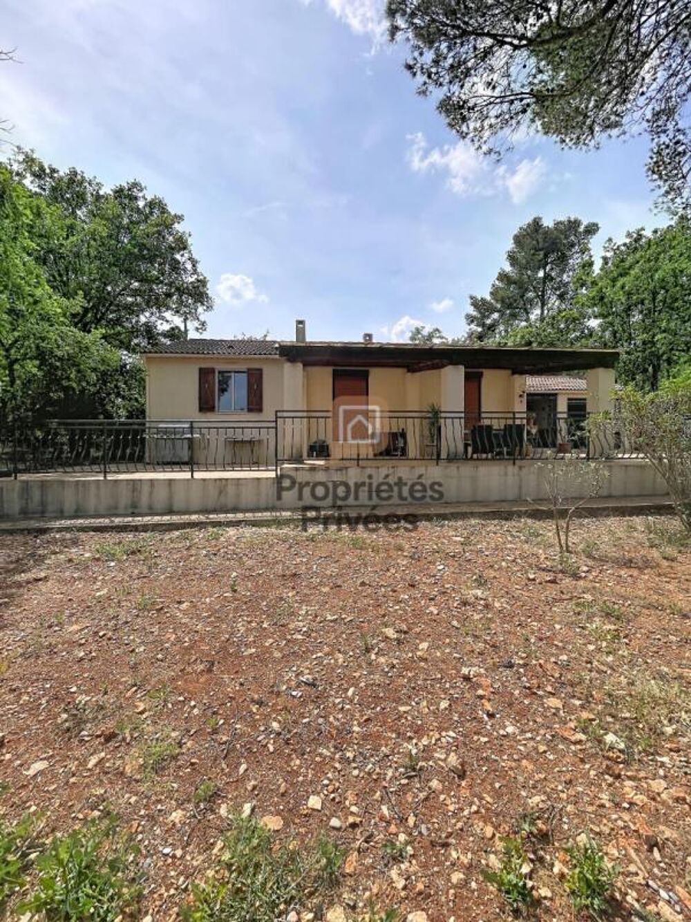 Villa 4 pièces 88m² - Gareoult - Terrain 2390m² PISCINABLE - Garage + Carport