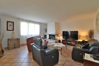  Villa à vendre 9 pièces 247 m²
