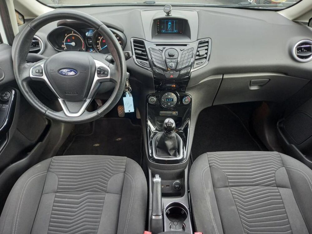Fiesta 1.6 TDCi 95 CH TITANIUM PHASE 2 2015 occasion 14650 Carpiquet