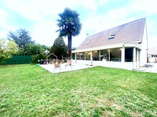  Maison à louer 6 pièces 155 m²