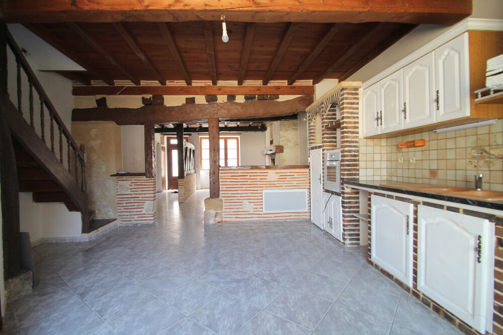 Maison de village de caractère à vendre 109 m²  3 chambres + Grenier aménageable (67 m²) - cour extèrieure