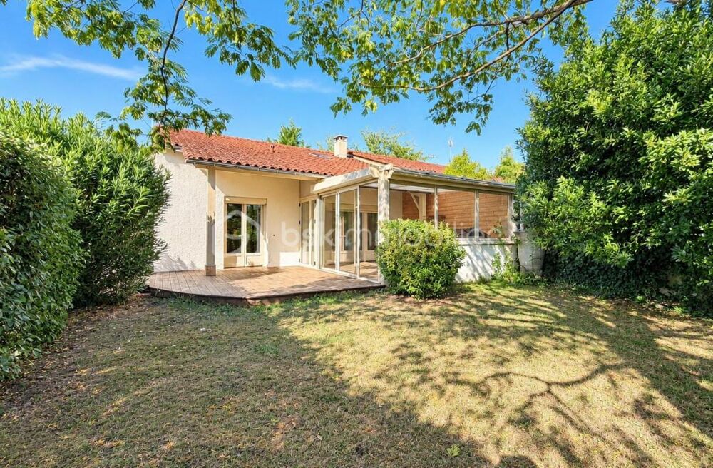 Vente Maison Bergerac, maison avec 3 chambres, jardin et jacuzzi Bergerac