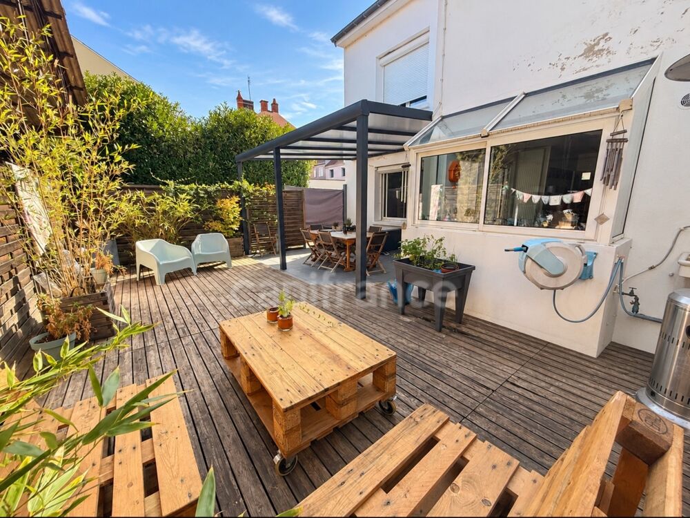Maison à vendre 8 pièces LE CREUSOT (71)