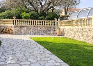  Propriété/château à vendre 14 pièces 413 m²